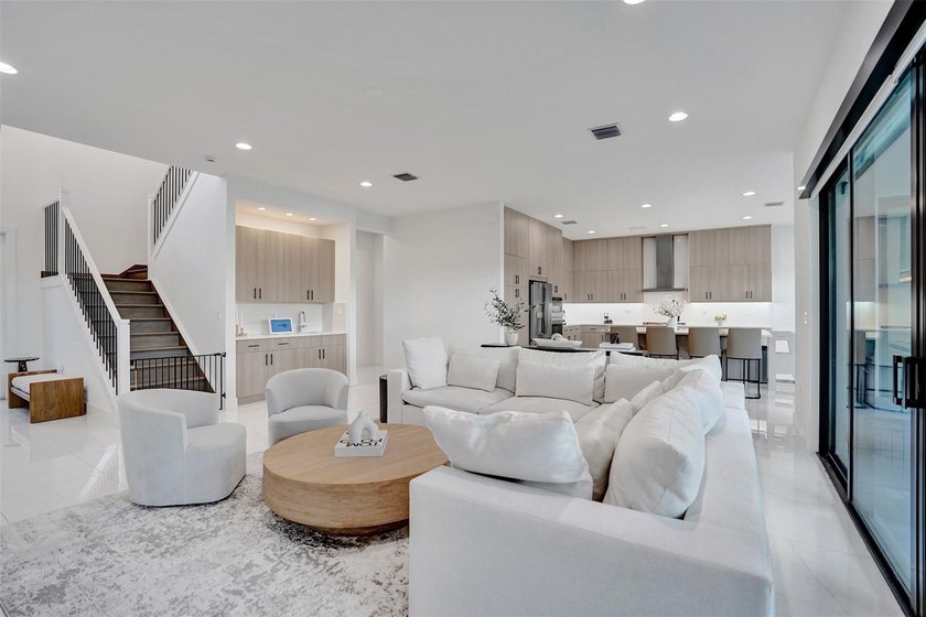 Honolulu model home where modern design meets everyday comfort - photo 16