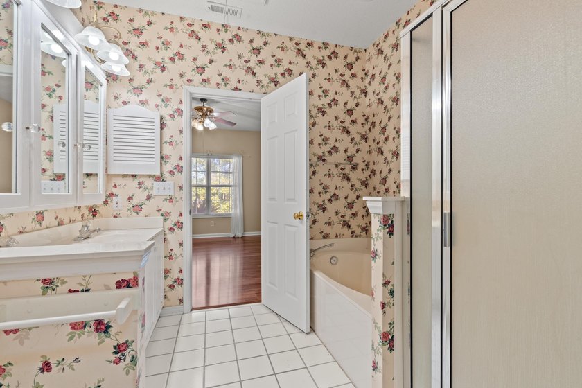 Welcome to Yacht Club at Lightkeepers Village! This spacious - photo 26