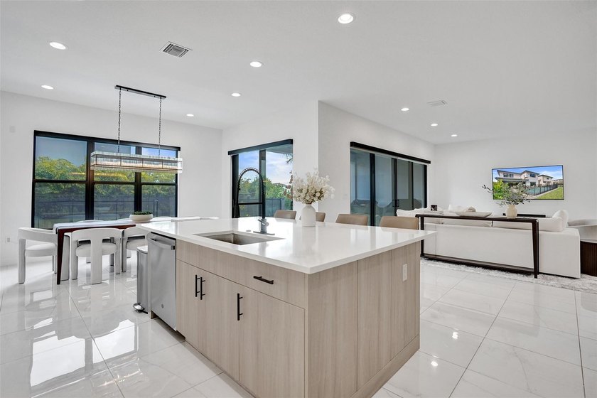 Honolulu model home where modern design meets everyday comfort - photo 26