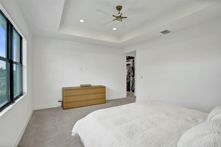 Honolulu model home where modern design meets everyday comfort - photo 41