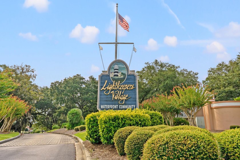 Welcome to Yacht Club at Lightkeepers Village! This spacious - photo 51