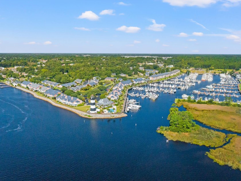 Welcome to Yacht Club at Lightkeepers Village! This spacious - photo 56