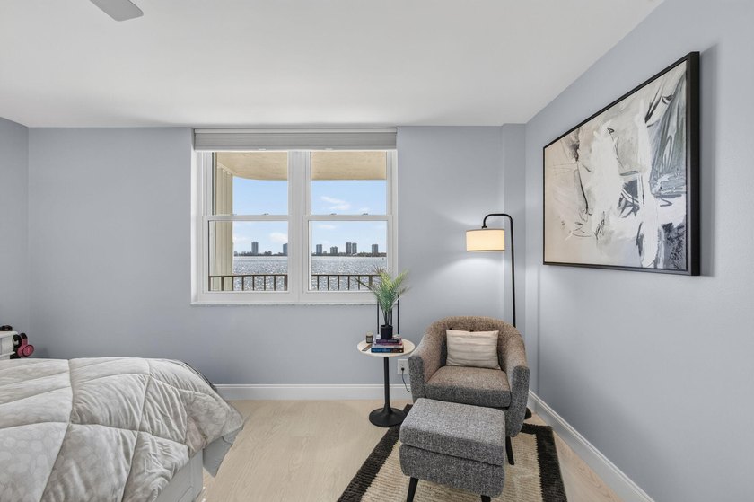 Experience exceptional waterfront living in this beautifully - photo 20