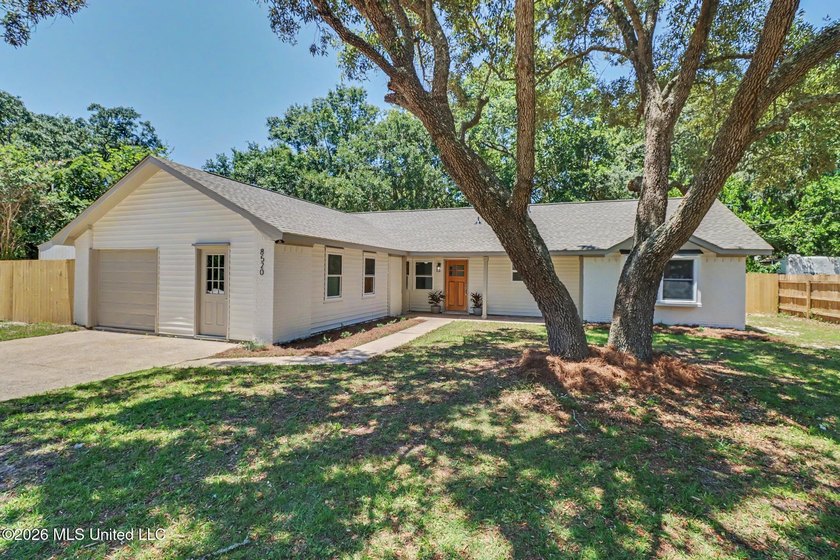 Welcome home to this stunning, fully remodeled residence that - photo 29