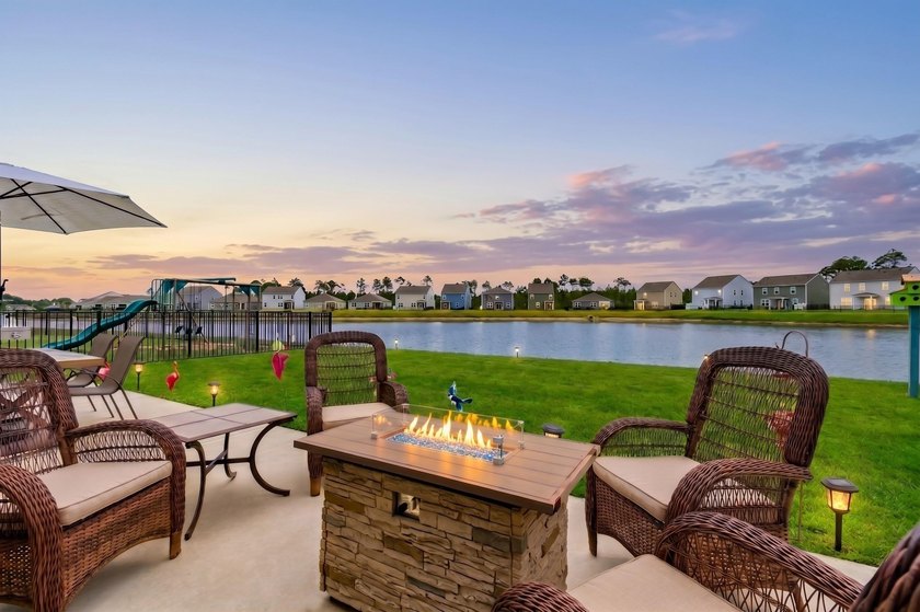 Come live your dream life at the beach! This move-in-ready home - photo 30