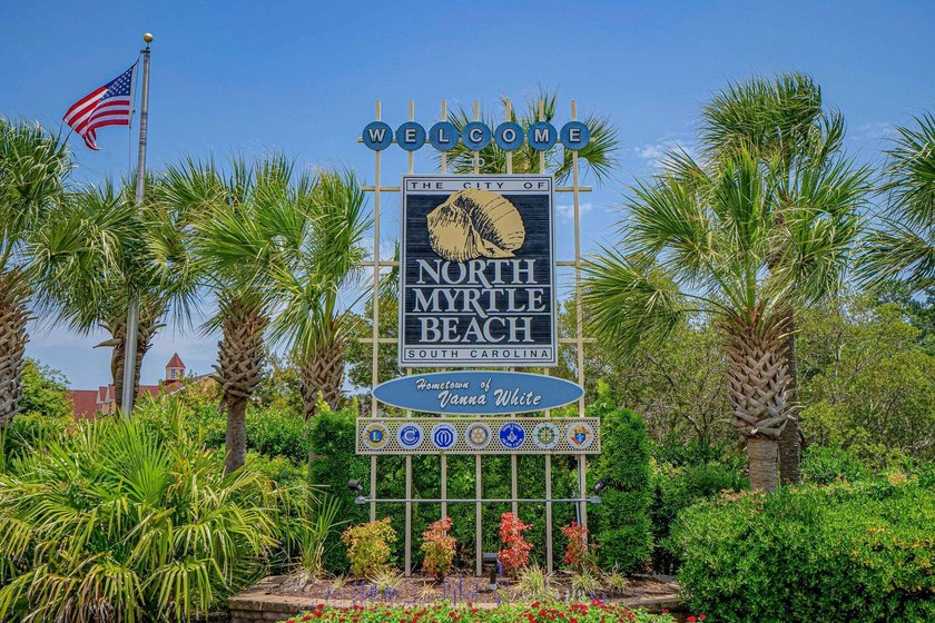 Come live your dream life at the beach! This move-in-ready home - photo 38