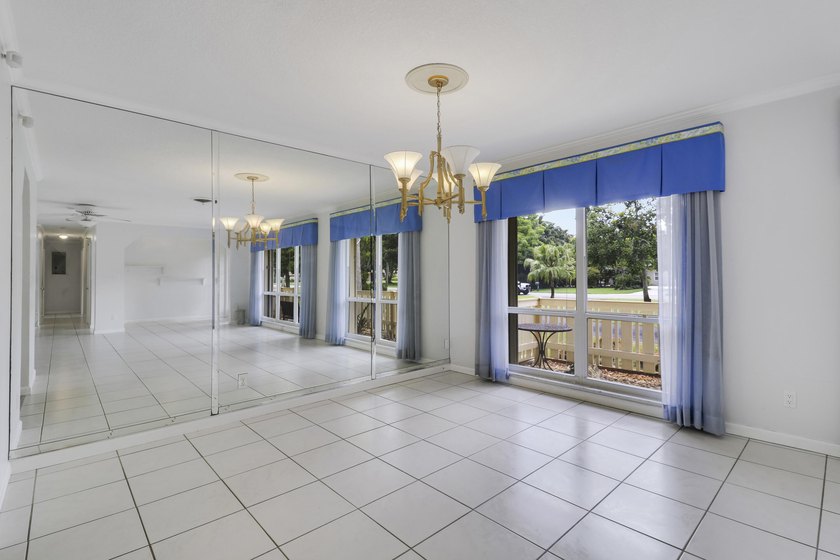 Don't miss this sprawling 3-bedroom, 2-bath CBS home, newly - photo 6