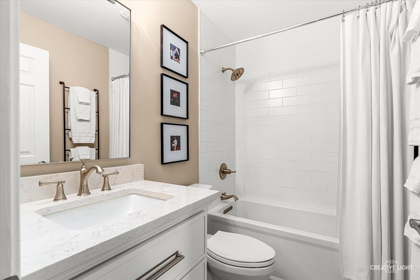 THIS ONE JUST FEELS RIGHT! Warm, welcoming, and beautifully - photo 22
