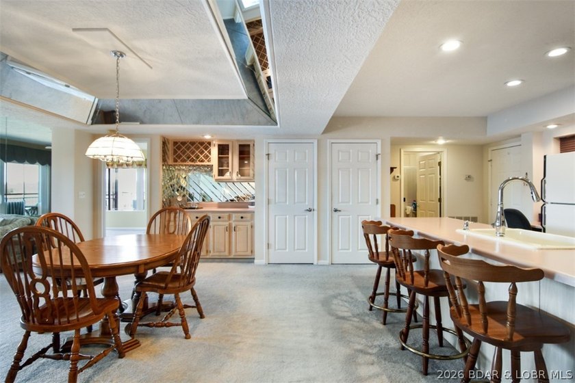 Enjoy the privacy and comfort of a home without the maintenance - photo 24