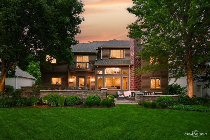 THIS ONE JUST FEELS RIGHT! Warm, welcoming, and beautifully - photo 43
