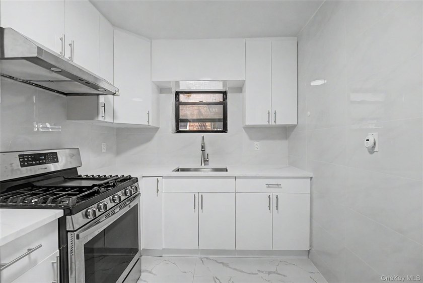 The convenient location in Flushing (Close to everything) - photo 15