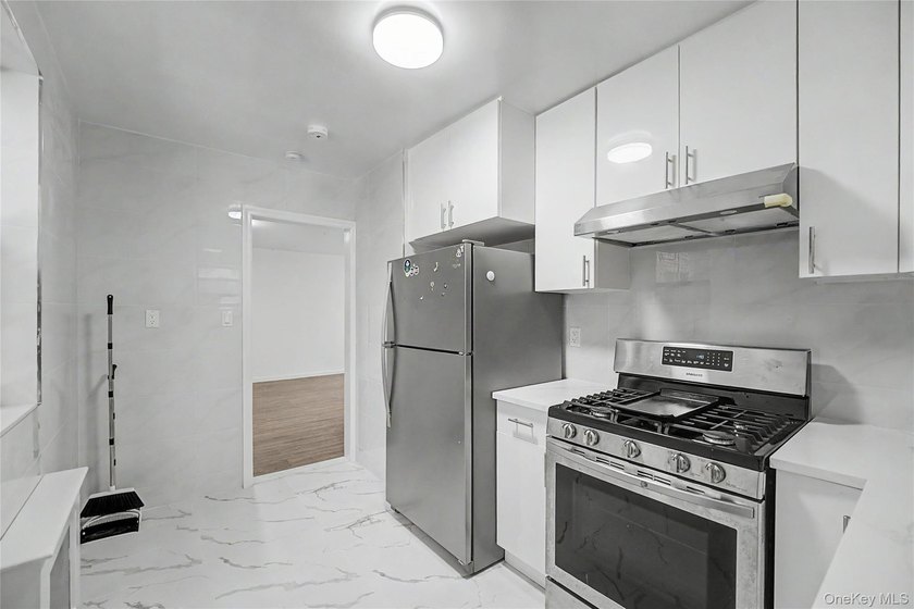 The convenient location in Flushing (Close to everything) - photo 16