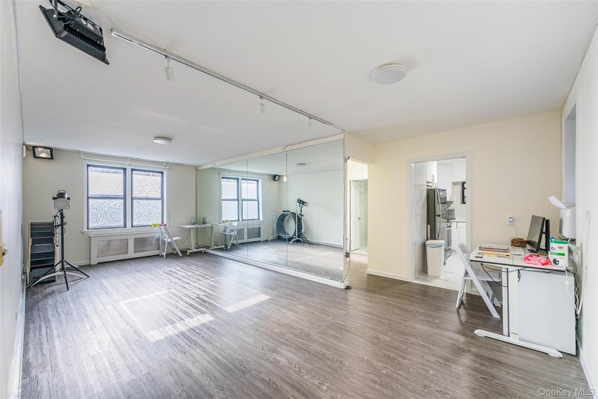 The convenient location in Flushing (Close to everything) - photo 20