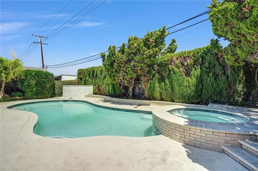 Welcome to this beautifully remodeled turnkey single-story home - photo 41