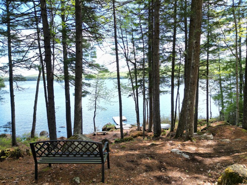 Escape to the peace and quiet of Upper Pond with this charming - photo 25