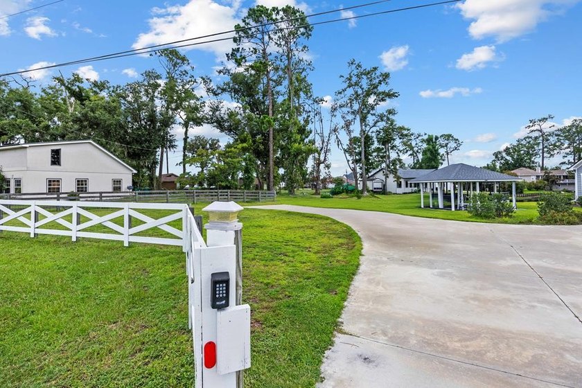 Welcome to waterfront living at its finest! Perfectly positioned - photo 12