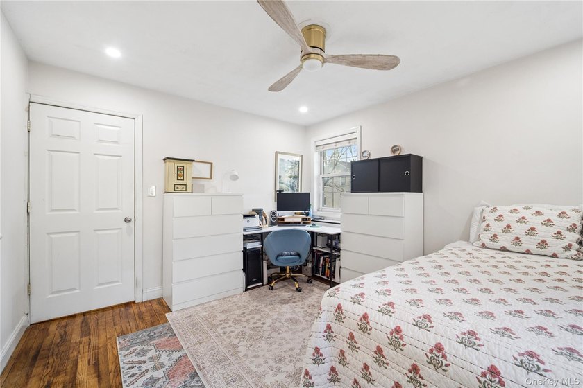 Welcome to this spacious 2 Bedroom Residence in The Estates at - photo 15