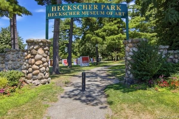 Prime Huntington Village location! Welcome to Heckscher Park - photo 21