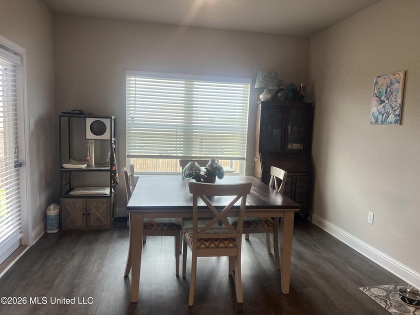 Just listed, Move in ready home in 'The Highlands' Why buy new - photo 12