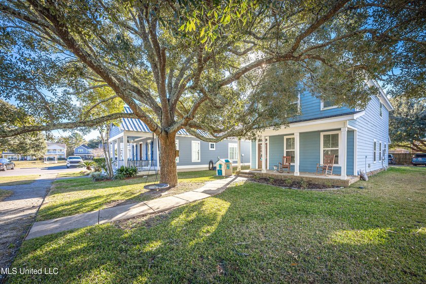 Located within the Ocean Springs Golf Cart District, this - photo 13