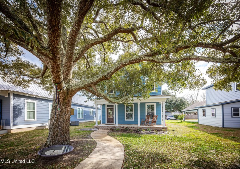Located within the Ocean Springs Golf Cart District, this - photo 16