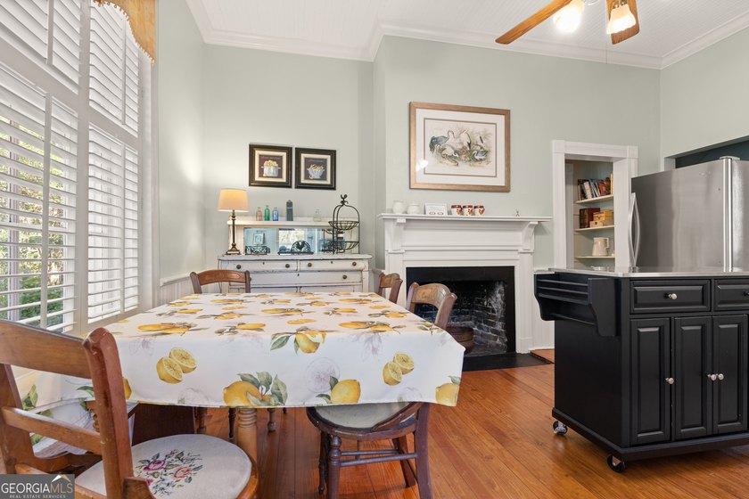 PURCHASE THIS LOVELY HOME FURNISHED OR UNFURNISHED IF YOU - photo 17