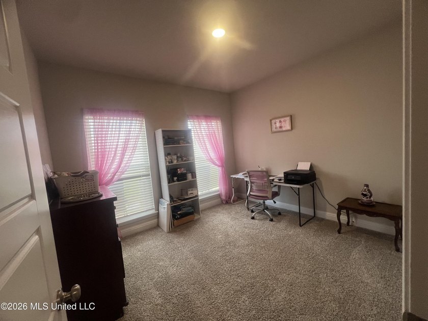 Just listed, Move in ready home in 'The Highlands' Why buy new - photo 18