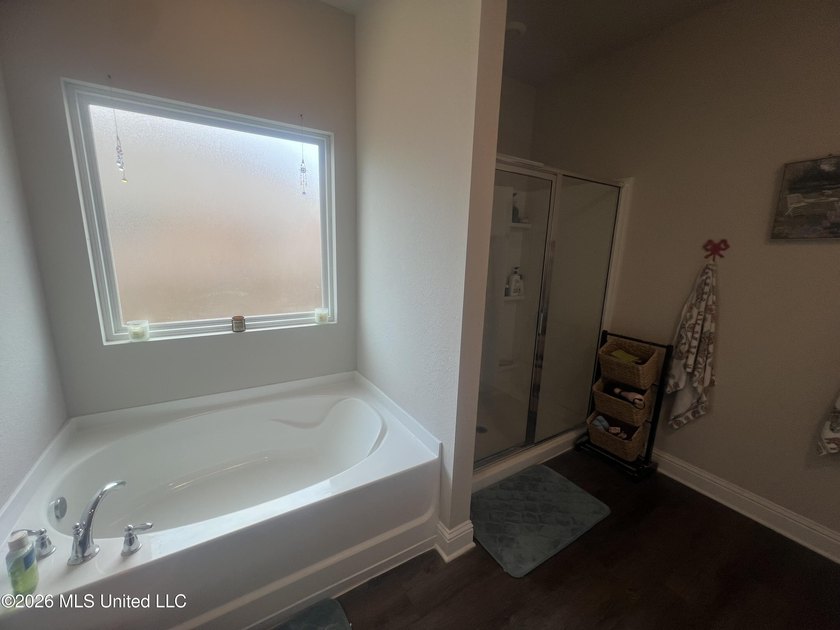 Just listed, Move in ready home in 'The Highlands' Why buy new - photo 21
