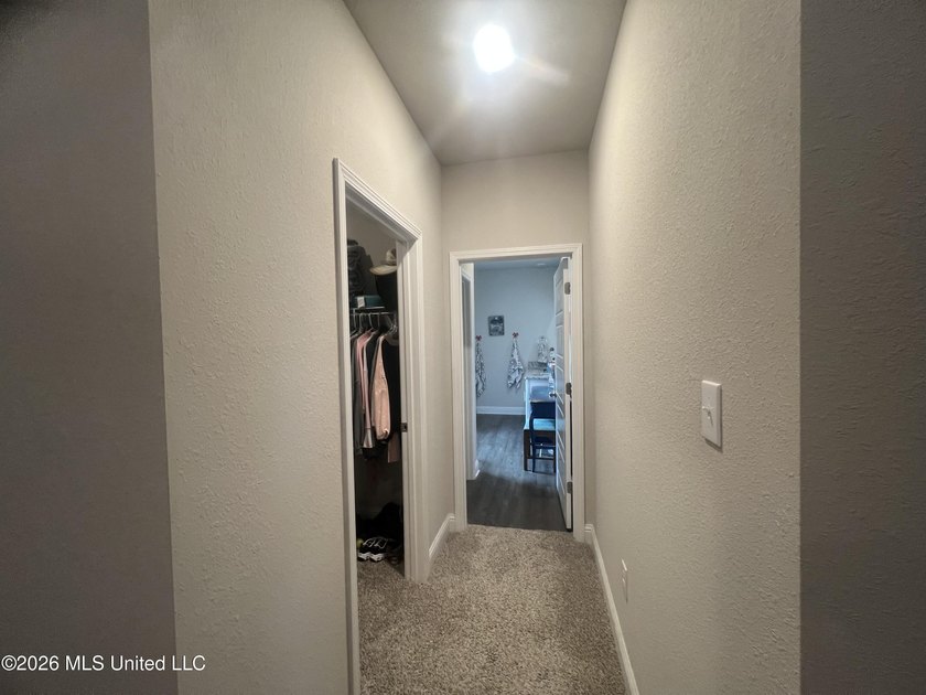 Just listed, Move in ready home in 'The Highlands' Why buy new - photo 22