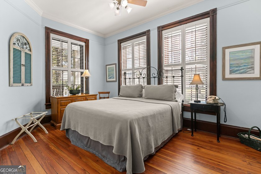 PURCHASE THIS LOVELY HOME FURNISHED OR UNFURNISHED IF YOU - photo 25