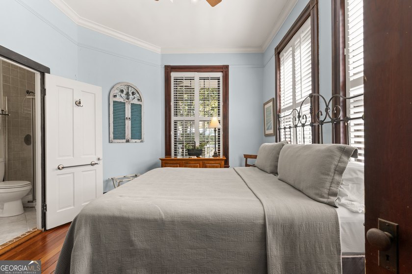 PURCHASE THIS LOVELY HOME FURNISHED OR UNFURNISHED IF YOU - photo 26