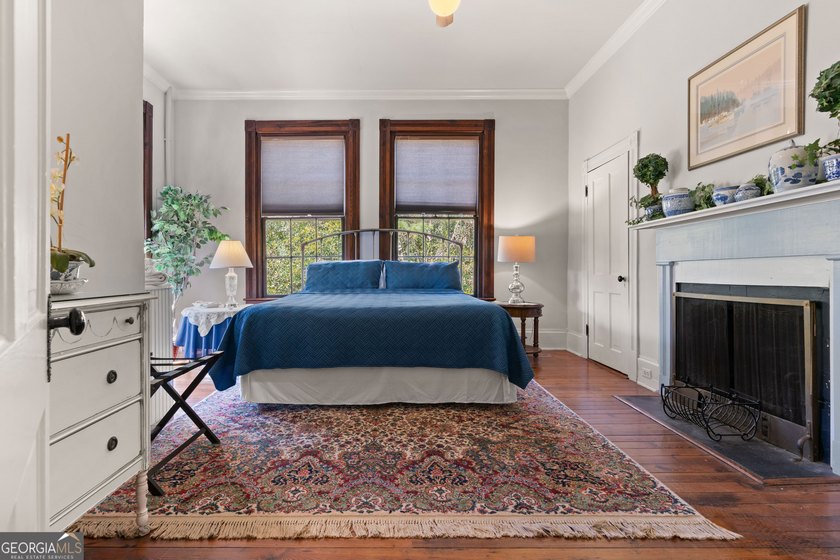 PURCHASE THIS LOVELY HOME FURNISHED OR UNFURNISHED IF YOU - photo 47