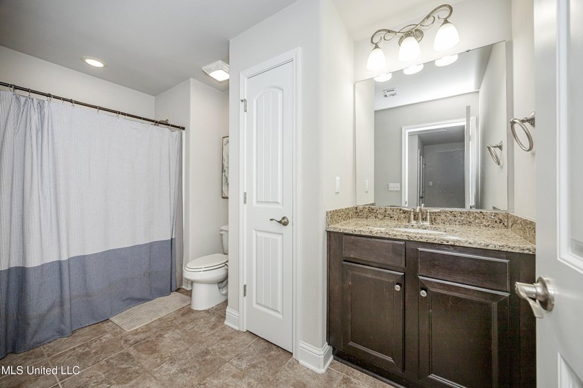 Located within the Ocean Springs Golf Cart District, this - photo 47