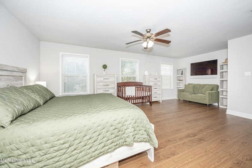 Located within the Ocean Springs Golf Cart District, this - photo 54