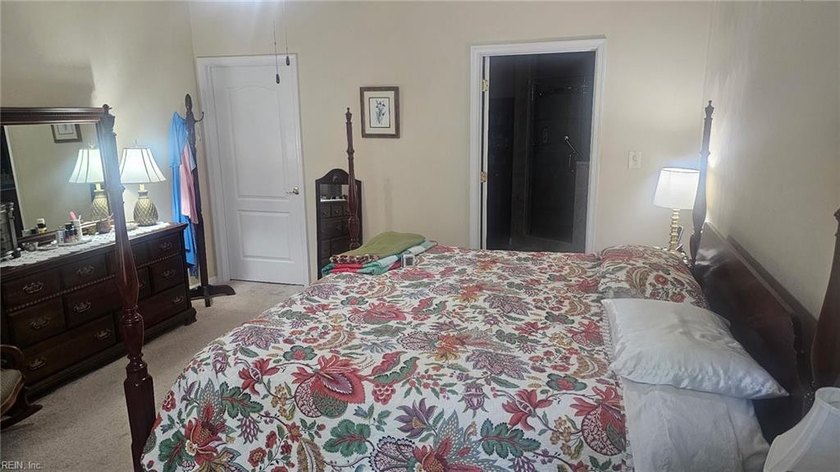 Welcome to 5214 Deford Road, a spacious three-bedroom - photo 11