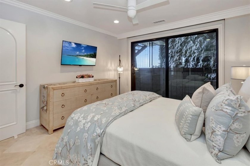 Exceptional Coastal Sanctuary! Unparalleled serenity awaits the - photo 34