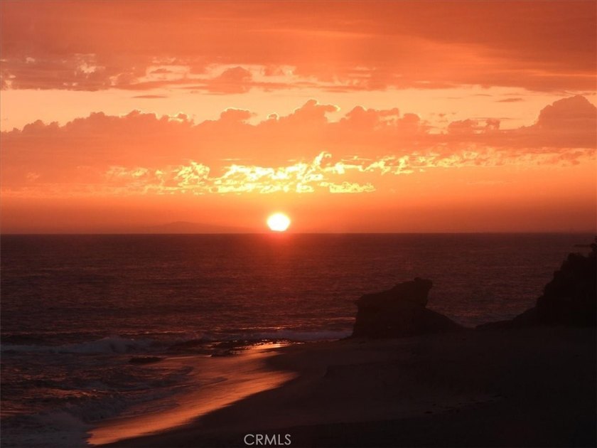 Exceptional Coastal Sanctuary! Unparalleled serenity awaits the - photo 47