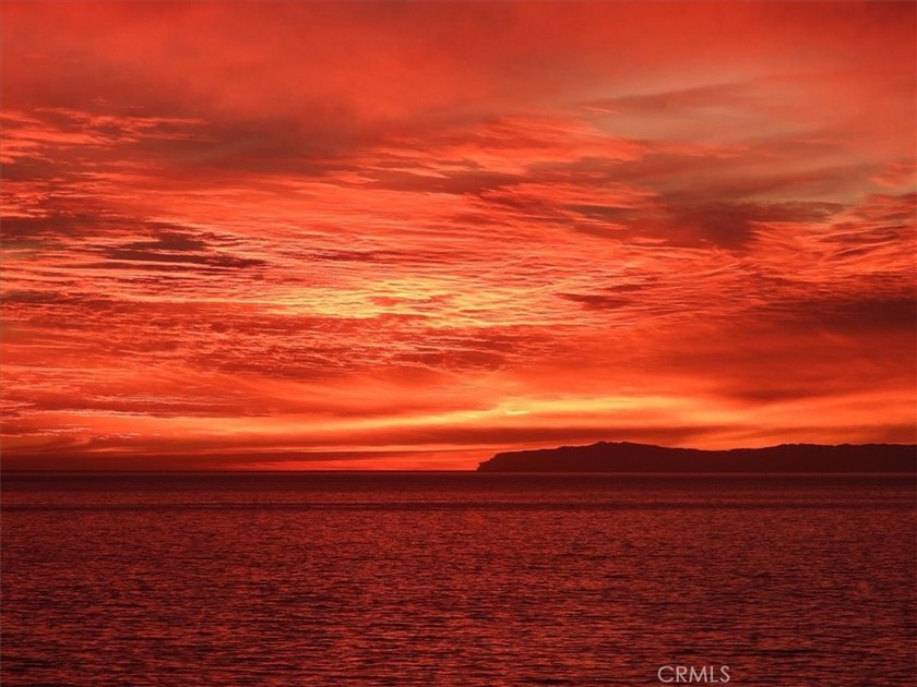 Exceptional Coastal Sanctuary! Unparalleled serenity awaits the - photo 49