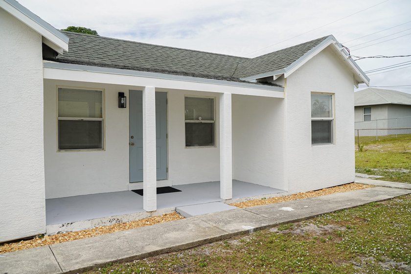 WELCOME TO A GREAT SINGLE FAMILY HOME WITH 2 BEDROOMS AND 1 BATH - photo 9