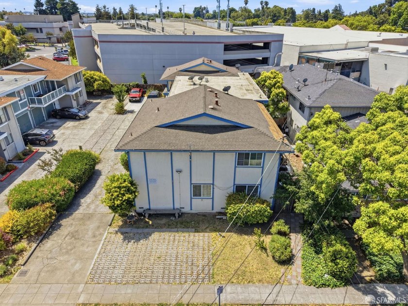 Exceptional investment opportunity in the heart of Hayward! This - photo 9