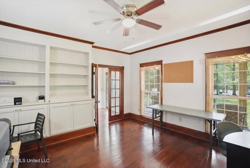 Welcome to 104 Quail Hollow Place--an incredible opportunity to - photo 20