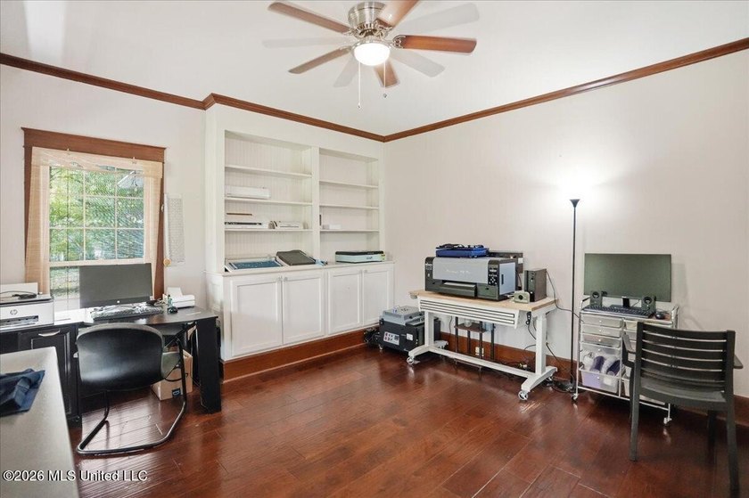 Welcome to 104 Quail Hollow Place--an incredible opportunity to - photo 21