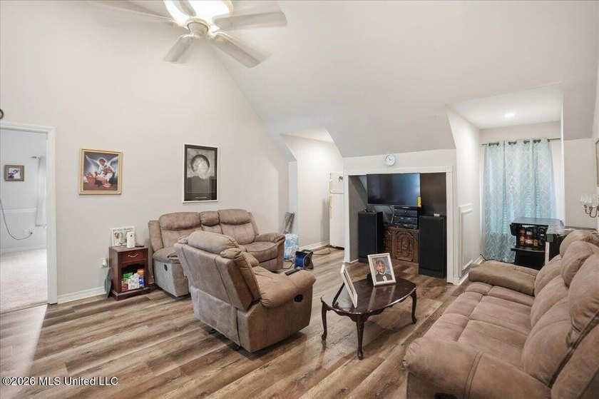 Welcome to 104 Quail Hollow Place--an incredible opportunity to - photo 46