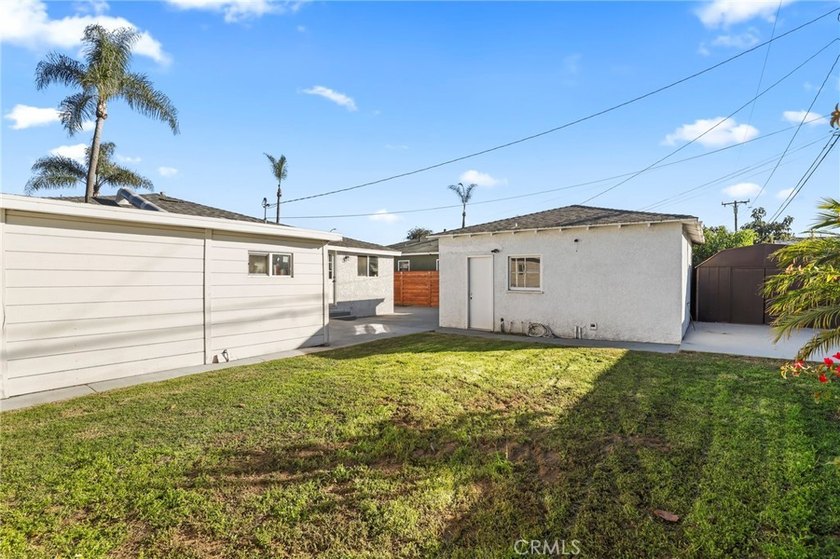 Welcome to your dream home in the heart of Long Beach at 2673 - photo 28
