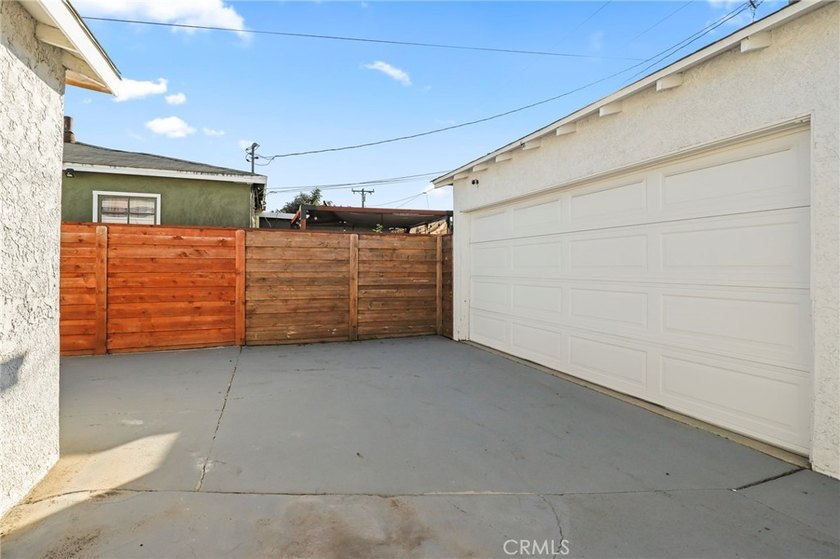 Welcome to your dream home in the heart of Long Beach at 2673 - photo 35