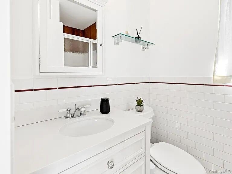 Back on the Market with price improvement. This home offers - photo 15