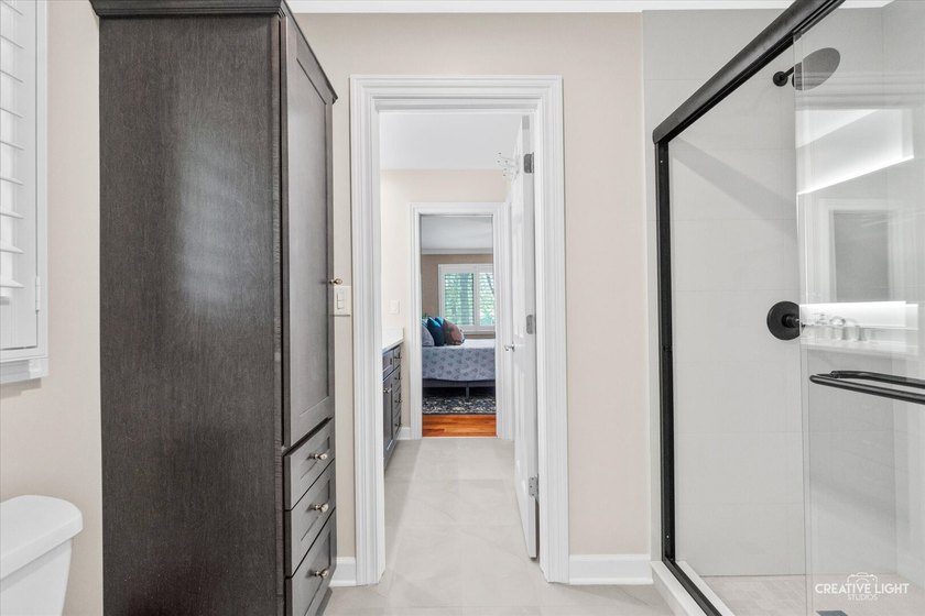 THIS ONE LEAVES A LASTING IMPRESSION! Tucked away at the very - photo 34