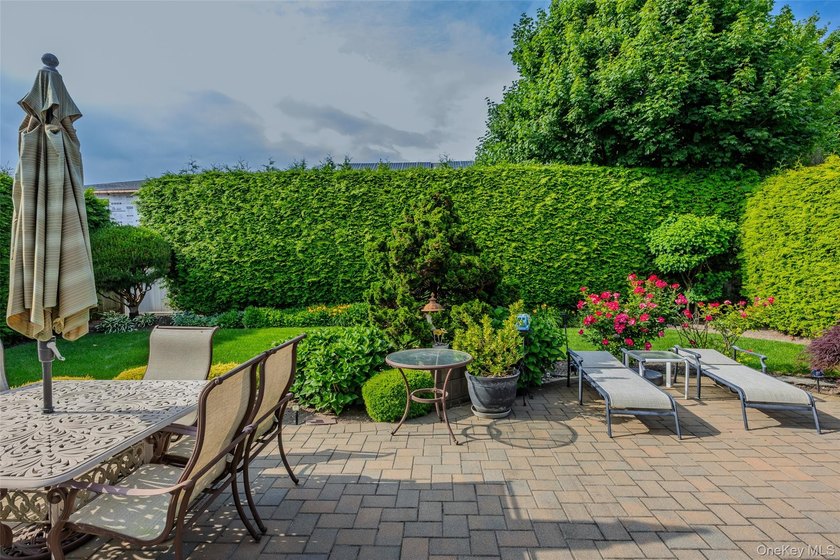 THE HAMPTONS CALLED... THEY WANT THEIR COURT BACK... BUT THIS - photo 36