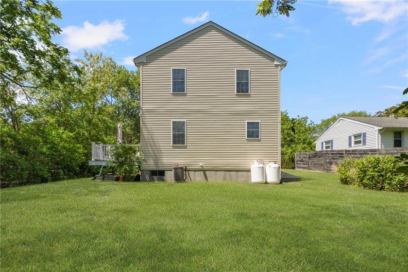 Nestled on a quiet dead-end street in Kingston, this spacious - photo 38