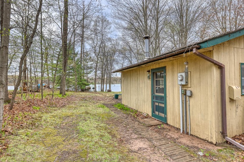 Tucked among the trees on the shores of beautiful Ellsworth Lake - photo 29